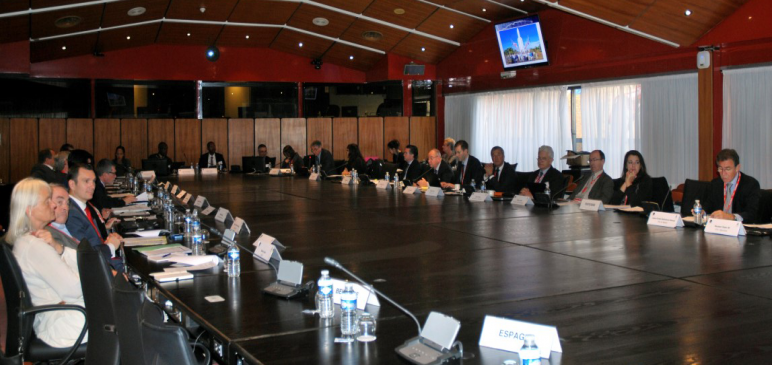 CVA COUNCIL OF MAYORS AT ESA HEADQUARTERS AND THE PALAIS DU LUXEMBOURG, PARIS, 5 NOVEMBER 2015